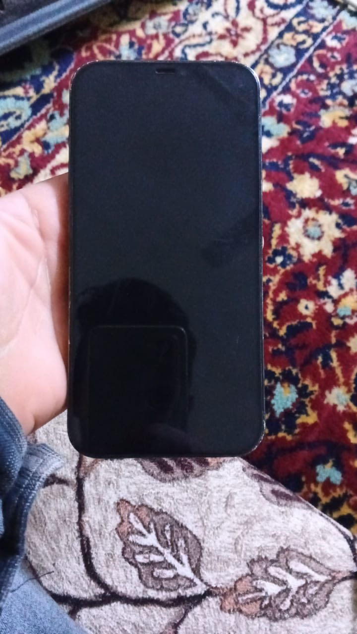 ايفون 12بروماكس بس شاشه امبدل صليه السعر 400اوبيه مجال***********هاذه الرقم
