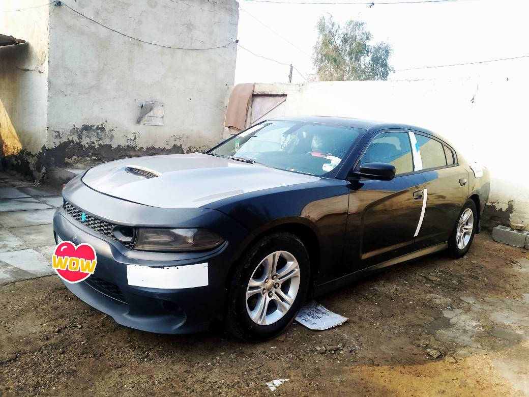 على بركة الله 
السلام عليكم للبيع او مراوس 
سياره جارجر 2015 معلايه 2016
 سياره استخدام شخصي
 رقم بصره باسمي  تحويل ثاني يوم
مكينه كير اكسل كفاله
منضومه زنون جديده توني شادها 
حادثها بنيد و باب خلفي جهة السايق 
وبيها شبر من الجاملغ الخلفي راجع ع البارد بدون معجون
السياره مصبوغه صبغ عام اثر جراد 
السياره جاهزه ع اخر حبايه ماعوزها نقص برغي
سعرها 155 وبيها مجال للشراي وبلخدمه
مكاني ذي قار قضاء النصر 
للاستفسار اكثر اتصل ***********
