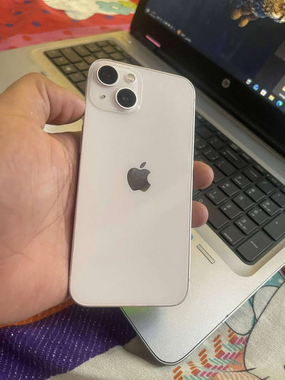 iPhone 13
السلام عليكم للبيع ايفون 13 عادي 
ذاكره 128 
بطاريه 77 
الجهاز مبدل شاشه مال تفصيخ نوعيه زينه 
فيس ايدي شغال 
السعر 350 
مكاني بغداد الحسينيه 
للاستفسار متواجد خاص او واتساب ***********
