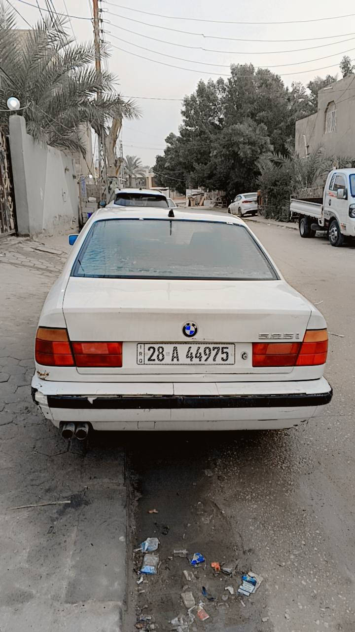 سلام عليكم BMW
موديل 1989
الغرفه 80 بلميه نضافه 
حداديه معوزه دبلات امامي 
تخم تاير جديد 
خمسه ويل 
هزه باسمي السياره 
تبريد جديد من كلشي 
كهربايات كله شغاله بس السنتر لك ميشتغل 
ولكشر يرادله ترتيب مثل مشوف بلصوره ولفديو 
هذا تلفوني ‏‪***********‬‏ فقط وتساب دزلي رساله اوتدلل السياره نجف الماني السعر 40 واسف عل اطاله تحياتي

