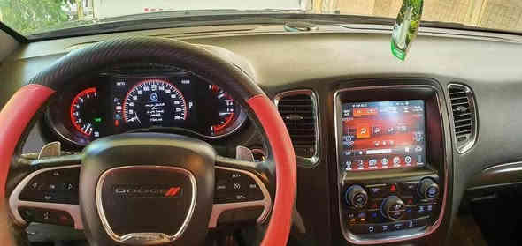 السلام عليكم 
للبيع سيارة دودج دورنكو 2017 Rtخليجي وعليها منظومة غاز 
ممشى 225000 الف وقابل للزيادة
محرك V8 5.7 
فول مواصفات 
ماعدا الجكات والمرايات الشفط 
داخل احمر جلد مختم بعلامات ال Rt 
رادار خلفي 
نقاط عمياء بالمرايات 
شاشة كبيرة مع شاشة اعطال 
تدفئة تبريد بالكشنات الامامية 
تدفئة بالكشنات الخلفية 
7 راكب 
ويل حجم 22 
شفتات بالستيرن 
جنطة كهرباء
فتحة سقف  
شاشات لمقاعد الصف الثاني 
عدد 2
كير ماوس 
وباقي المواصفات المعروفة بال Rt 
السعر 23500 $
للاستفسار 
رضا: ***********
صوره حادث موجوده بالمنشور Colombo
