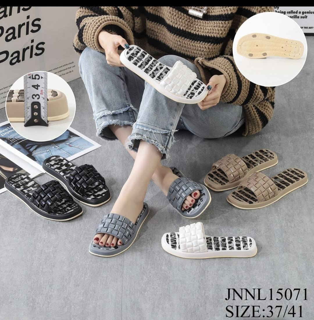 السلام عليكم 
عروض تنزيلات     عروض تنزيلات
🤩🤩🤯🤯🥰🥰🤠🤠😎
القياس
37 38 39 40 41
🥳🥳☠️☠️🤩🤩😎😎
شحاط نسائي  طركه طبيه 
السعر                  3,000              أسواق الاغا 
السعر القطعتين   5,000
😎😎🤠🤠🥰🥰🤯🤯🤩🤩
الموقع  / الانبار قضاء عنه مقابل مدرسة الزهور
             مجاور مكتبة المتنبي
☠️☠️🥳🥳😍😍🤠🤠😎😎
 يوججد توصيل جميع محافظات العراق 
عروض تنزيلات     عروض تنزيلات.


**إذا كنت صاحب هذا الإعلان وتريد حذفه لأي سبب، رجاءا أرسل رسالة إلى الدعم الفني**