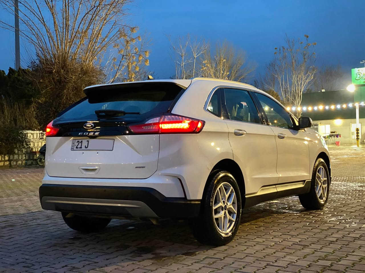 كوردی / عربی 
‎بسم الله الرحمن الرحيم
FORD EDGE 2022 AWD AL-QASID خلیجی

فۆڕد ئیدج مۆدێل ٢٠٢٢ سفری شەریکەی قاسد 
زەمانی هەیە و هەموو سێرڤسێکی لە شەریکە بۆ کراوە
سەنەویو ڕەقەم تازەیە و بە ناوی خۆمەوەیە 
مەکینە ٤ پستۆن ٢.٠ زۆر بە قوەت و کەممەسرەفە
٢ بەصمەی شەریکەی لەگەڵە و گاعی ڕانەخراوە 
کلین بێ بۆیاخ بێ دەعم بێ سارد زۆر تازەیە ✅
تەنها ٦٦هەزار کیلۆمەتر ڕۆیشتوە …

سعر 💵(( 245  )) 💵وەرەقە و معامەلە

مواسەفات : خلیجی دەبڵ ئەکسل 
شاشە تێسلا و گێچ ئەلکترۆنی کامێرە و حاسە 
بەصمە و شەغال و ڕادار  و گێڕ ڤۆلیۆم 
کوشن جلد و کارەبا و هیتەر و چووپ
لایت پێشو دوا کامل LED و پلاجکتۆر 
سوکان ڤۆلیۆم و دیاریکردنی خێرایی 
برێک بەصمە و ئۆتۆ هۆڵد 
تەبرید ٢ زۆن و مەرکەزی 
زۆر مواسەفاتی تر …

📍شوێن : سلێمانی 

***********☎️
ڤایبەر و واتسئاپی لەسەرە 
0️⃣7️⃣7️⃣0️⃣2️⃣2️⃣5️⃣5️⃣2️⃣4️⃣
———————————————————-
فورد ادج  موديل ٢٠٢٢ و وكالة شركة قاسد 
سيارة بيها زمان شركة و كل سيرفس في شركة 
سنوي و رقم جديد و باسمي تحويل مباشر ✅
محرك ٤ سلندر ٢.٠ مرغوب قوية و اقتصادية 
ويا ٢ بصمة شركة و گاعيات شركة ما مستخدم 
سيارة كلين بدون حادث و صبغ و جديد جدا ✅
ماشي ٦٦ الف كيلومتر فقط 

سعر 💵(( 245 )) 💵ورقة و بيها مجال 

مواصفات : خليجي فورويل 
شاشة كبير  و گيج إلكتروني و حساس و كاميرا 
بصمة و تشغيل عن بعد و رادار و گير فوليوم 
كشنات جلد و كهربائي و چوب و تدفئة 
لايت امامي و خلفي كامل LED و بروجكتر 
ستيرن فوليوم و تحديد سرعة 
بريك بصمة و اوتو هولد 
و تبريد ٢ زون و مركزي
بعد هواي مواصفات…

📍مكان: سليمانية 

***********☎️
فايبر و واتساب موجود السليمانية, العراق
