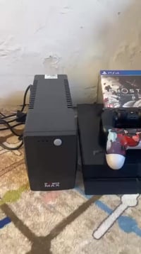 بلي ستيشن فور للبيع مع يدتين وقرص لعبة جوست اوف توسشيما مع يو بي اس لل...