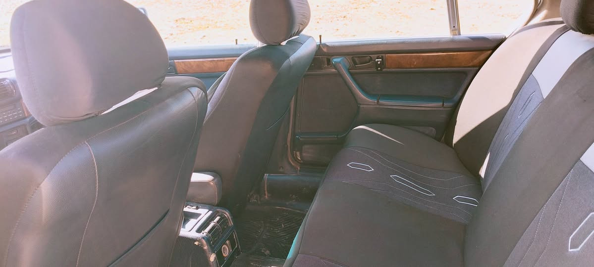 🚗 للبيع BMW
🔹 الموديل: 1992
🔹 الفئة: 735
🔹 اللون: سمائي
🔹 عدد البردات: 5
🔹 الحالة: بدون صبغ
🔹 المحرك: مامفتوح
🔹 الرقم: مميز
🔧 ملاحظات:
السيارة تحتاج ترتيبات
الطخم 60%
التبريد غير شغال
⚙️ المواصفات:
سنتر لوك
سلايد
💰 السعر: 55 ورقة
للتواصل على الواتساب على هذا الرقم
***********
