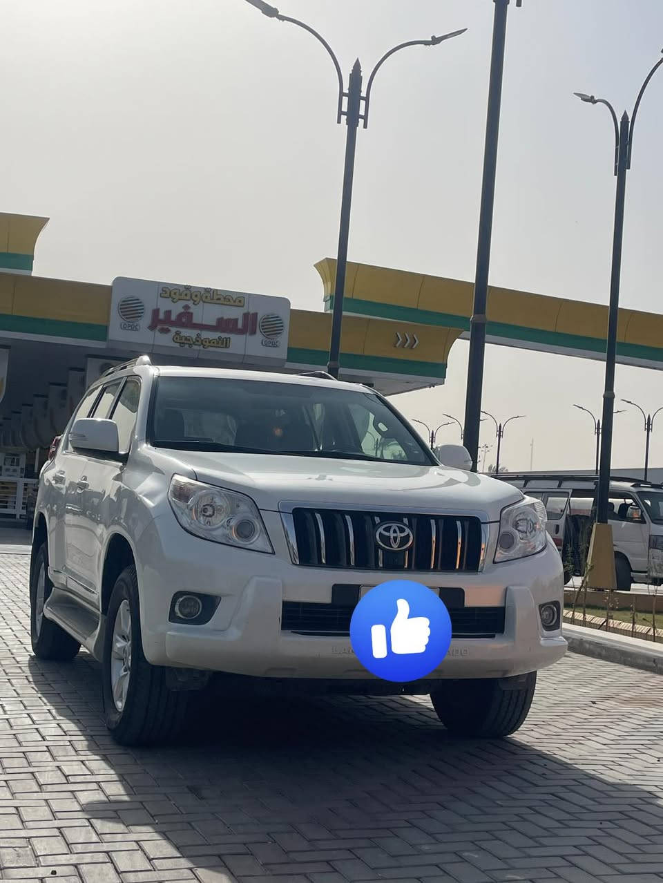 سلام عليكم برادو 2012 للبيع رقم أربيل بأسمي ماشيه ((106)) كيلو مابيها صبغ الشراي يتصل مامتواجد على الفيس بوك *********** دكتور يوسف
