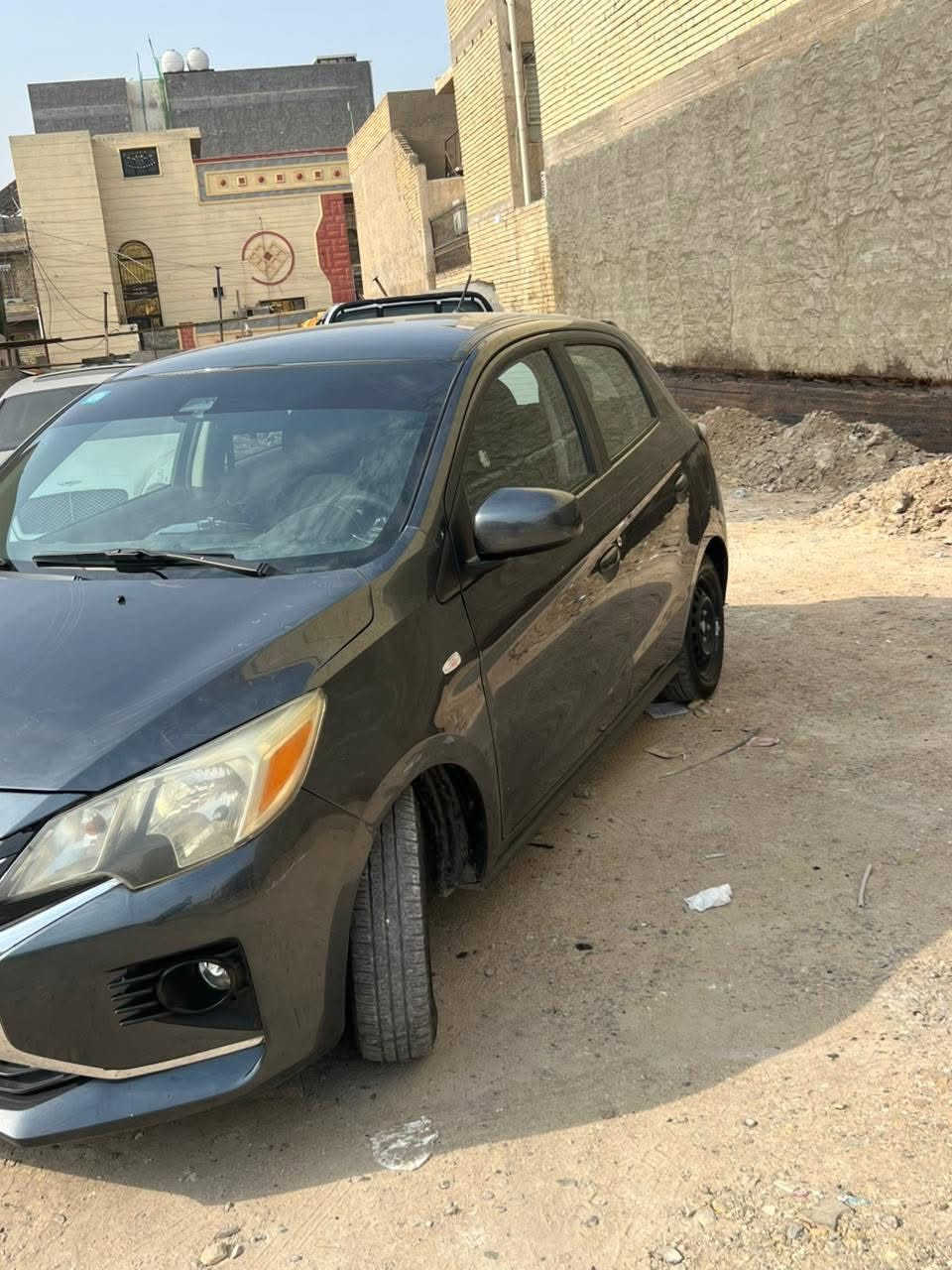 ميسيبوشي ميراج 2024
محرك 3 سلندر  1200
مبدل بيها بنيد + جاملغ + لغد مصبوغ فقط 
رادار امامي +مري تحكم كهرباء 
بيه ملاحظات خفيفه 
سعره 90 بيها مجال 
***********
