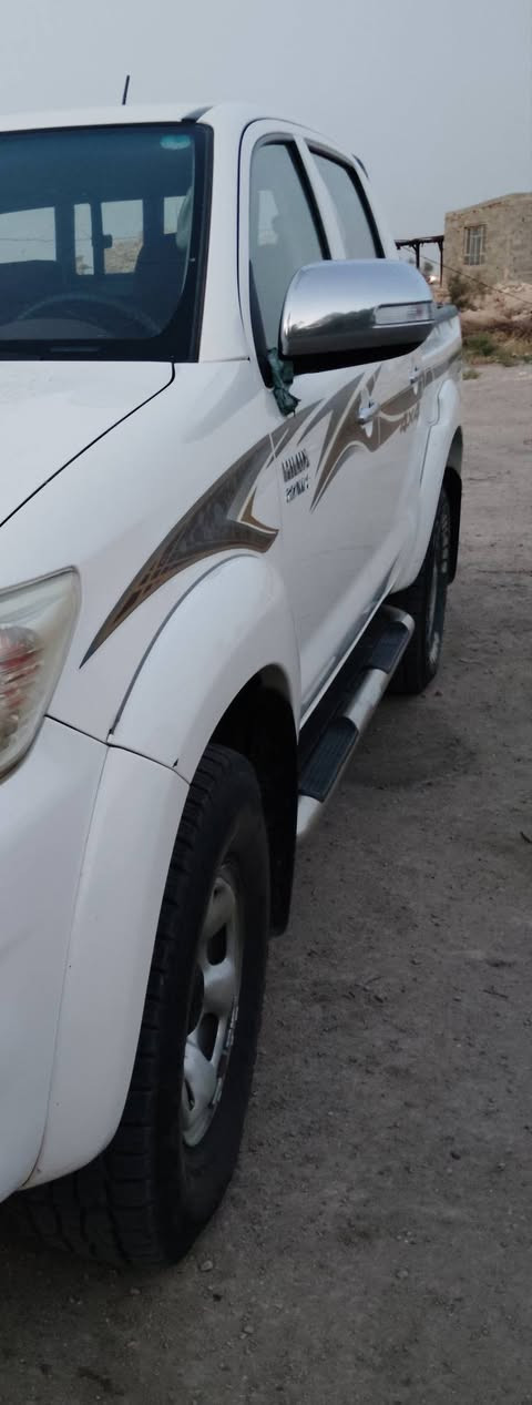 تويوتا 2015 للبيع ماشي 250الف كفاله عامه ***********
