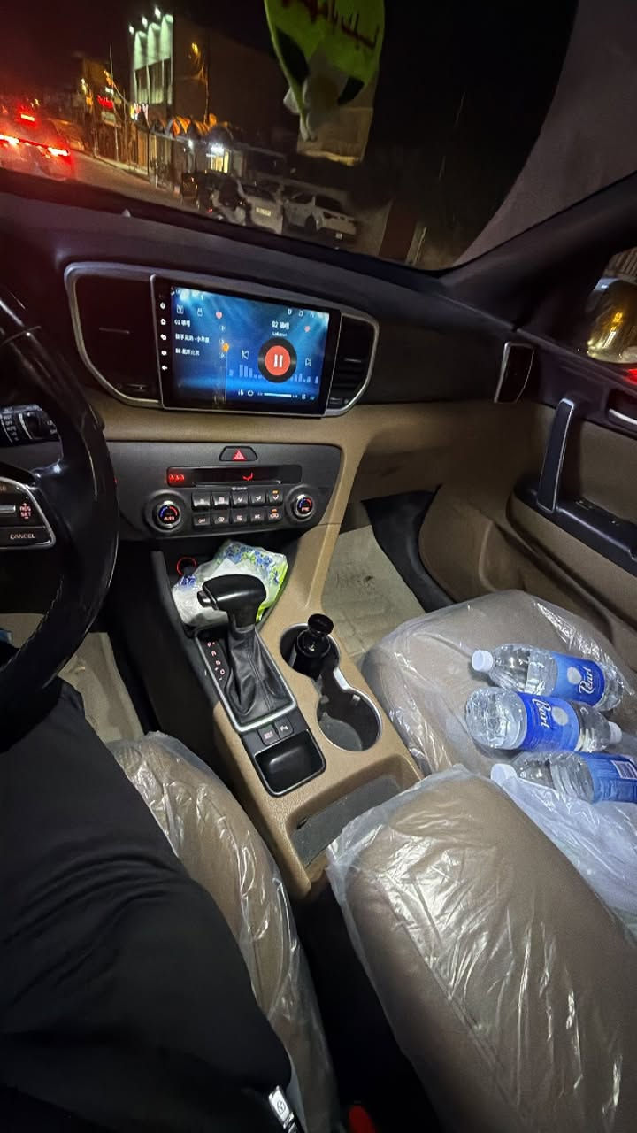 مرحبا عليكم ورمضان كريم ع الجميع ان شالله  للبيع كيا سبورتج موديل 2020 جديده لوك خليجي  ماشيه 80 فول مواصفات بصميتن شركه محرك 2000 دوش بنارما تشغيل عن بعد مقاعد حلد وكهرباء وتدفئه حام ملون بلادي لايت وبك لايت ليد ال ايدي متحرك زنون شاشه كامره حساسات خلفيه اماميه 3 انظمه قياده ويل كب كروم 19 داخل عسلي  رقم بغداد  هزه ورقم جديد  السعر 219 ورقه  تخم تاير قبل 3ايام مشدود. كفاله عامه. مكاني كربلاء حي النقيب اتصال فقط ***********
