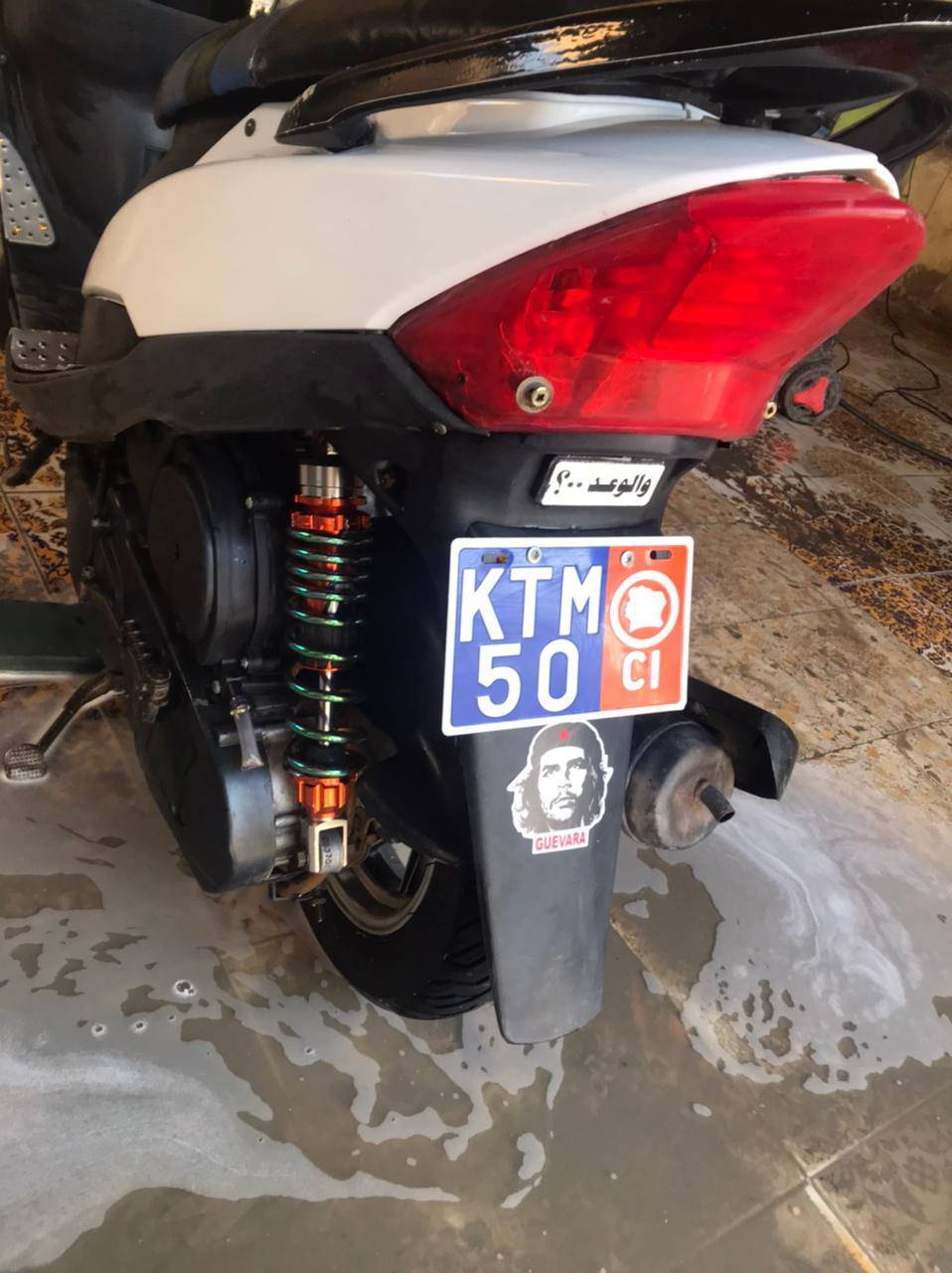 سلام عليكم . دراجه للبيع ماكس عدله مفتوحه. كهربائياته كله شغاله. تايرات ثنيهنهن.جدجد. هندر شغال. حبيبي مثل ماموضح كدامك لاتكلي شني بيه مابيه كله كدامك. ولمو شراي لا يشلع كلبي. دراجه قفله. 480.ولاتكلي هواي.. 
. مكاني ناصريه جبايش. 

. ***********.
