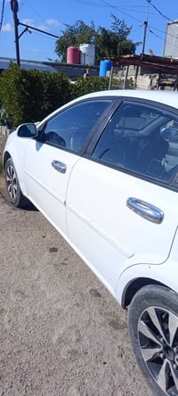 اوبترا • ٢٠١٢ • نظيفة