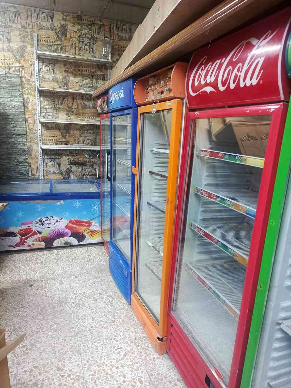 سلام عليكم متاح عوارض عموديه العدد سته زائد مجمده بطحيه نضيفات وتبريدهن خير من الله شرط تفحص برودتهن وتاخذهن مكاني بغداد الشعله شراي يتصل رقم ***********
