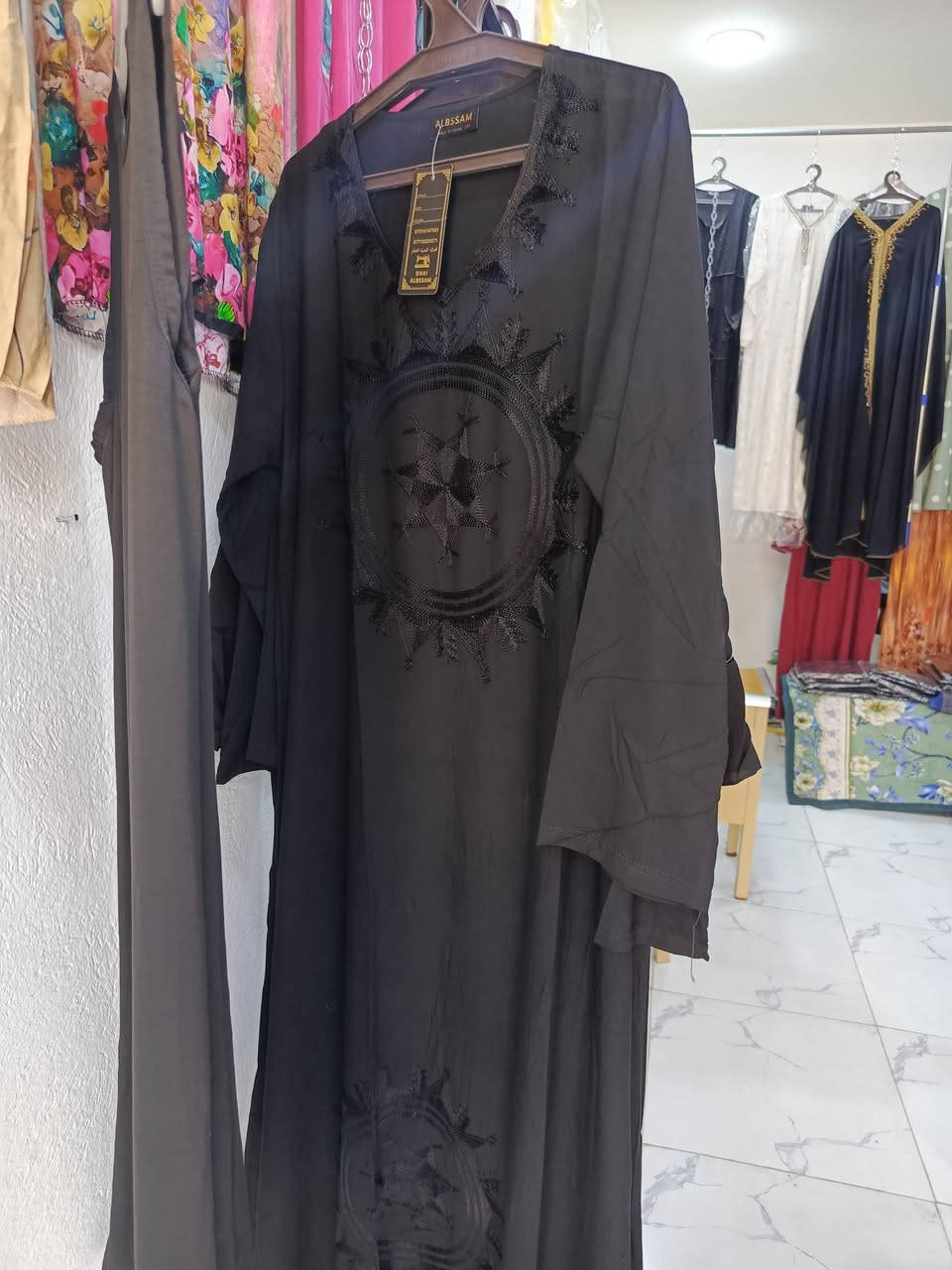 مجمع الأمير انسب الأسعار السريدات شارع ماركت الشام قرب اسواق زيوني
اسعارنا مناسبه من 3 الف دينار الى 7 الف دينار كلبيات كشمير وتراكات اتكات كافه الالوان والموديلات كشمير وفانيله سوادات ولادي بناتي واهلا وسهلا بكم للتواصل 
***********
