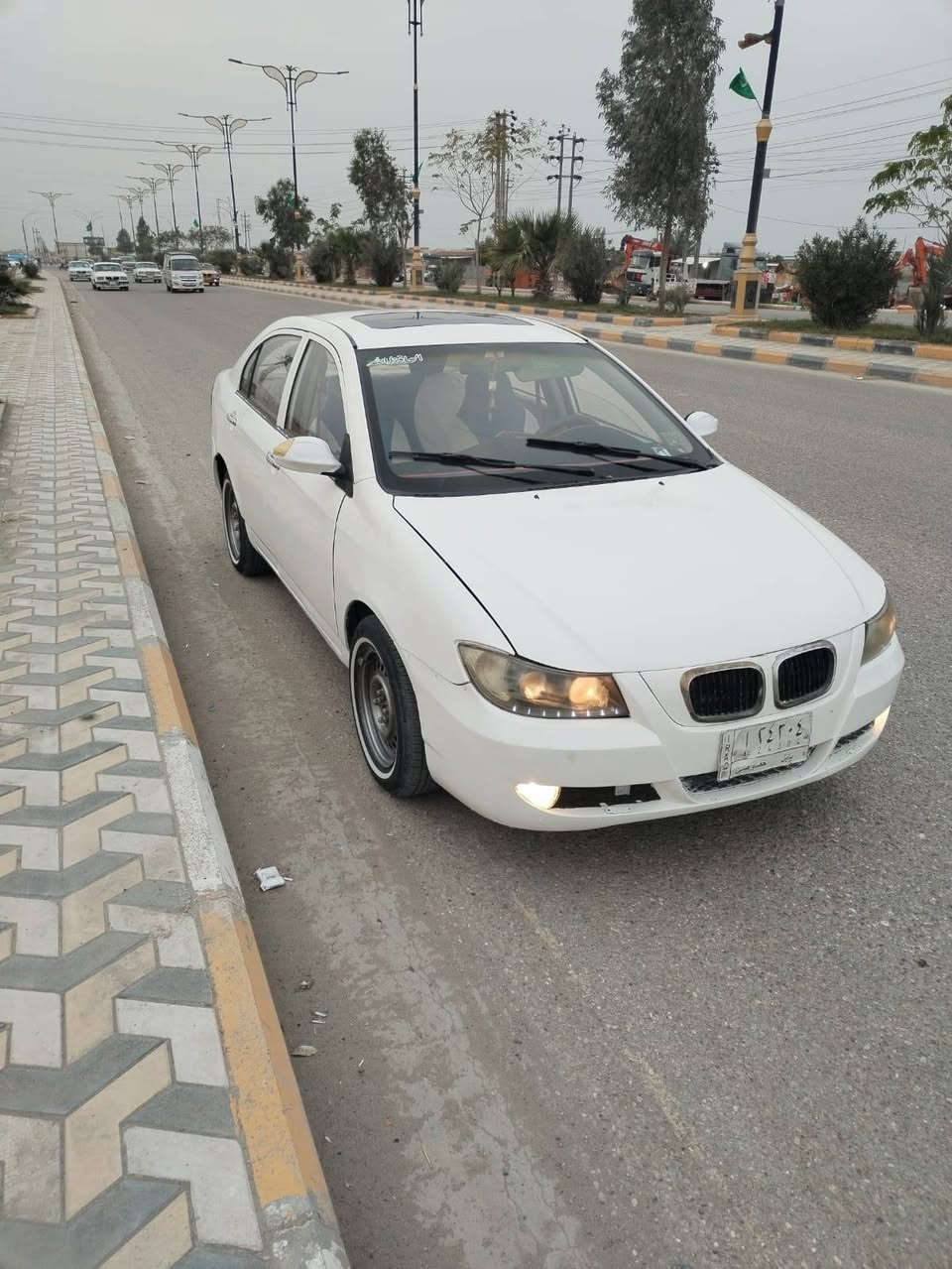 السلام عليكم سياره ليفان لبيع مكفوله من مكينه وكير وحداديه وتخم تاير جديد وكهربائيات كله شغاله سياره جديد مانقصه اي شي مكاني ذي قار سوق الشيوخ 
السعر 29 ورقه 
الرقم /***********
