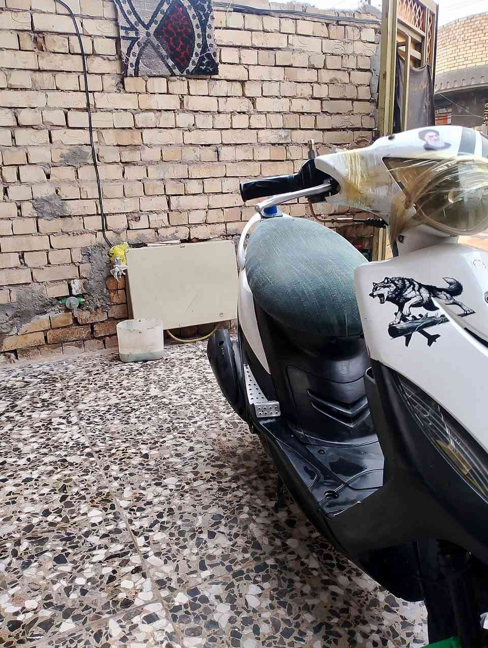 سلام عليكم
سلام عليكم
دراجه للبيع ماكس عدله نضيفه بوشه49بلاديه حلو دراجه نكره سلف. سعر 550وبيه مجال رقم ***********
