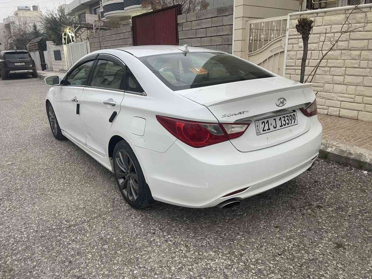 سوناتا موديل 2013 محرك 2400 أمريكي بيه قطعتين صبغ سونار مرفق مواصفات شاشه كامرا تحكم ستيرن كشنات تدفئه تبريد جلد كشن كهرباء شفتات ستيرن بصمه السعر 103 وبيه مجال للشراي 
بيع أو مراوس للستفسار ***********
