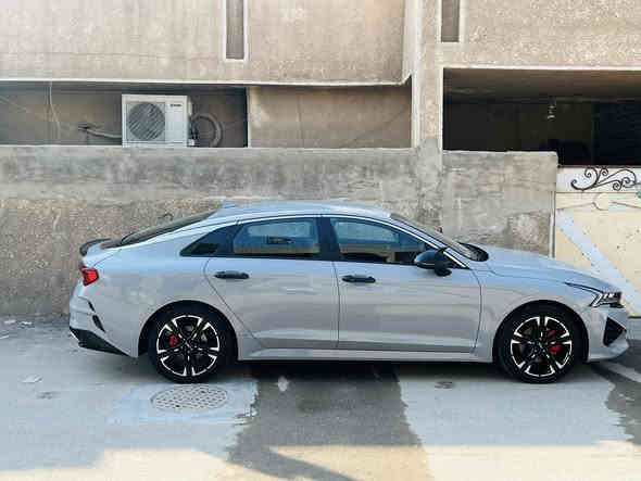 السلام عليكم كي فايف موديل 2023
مواصفات جي تي لاين فول ماعدا الفتحه 
اللون سمنتي مميز 

حادثه موضح بلمنشور تبديل بنيد الباقي كفاله عامه 
ماشيه 42 
معوقين ذي قار 
مواصفات 
بصمه 
شحن هاتف لاسلكي 
قياده ذاتيه ع الخطوط السريعه 
هاند بريك بصمه 
تشغيل عن بعد 
مثبت سرعه 
نضام ABS
مانع انزلاق حساس اطارات 
بك لايت ليد 
شاشه 
كامره دواره 
لاسلكي 
شاشه اعطال 
ويل لونين 
رادار جانبي 
مراقبه النقطه العمياء 
رادار الخطوط البيضاء 
اشاير بلمري 
كشنات جلد احمر 
مقعد السائق قابل للتعديل كهربائيا 
لايتات 3 عدسات 
5 انضمه قياده 
بلوتوث +usp
فول تحكم استيرن 
الخريطه 
ستيرن حرف (D) +Led + زينون 
توقف ذاتي عند الرجوع 
رادار امامي 
صندوك بصمه 
AUTO HOLD
تصميم خارجي رياضي ✈️
مكينه 1600 تيربو ✈️
نضام الملاحه 
مصابيح خلفيه LED
مصابيح ضباب LED
السعر 175 وبيهه مجال 
العنوان بغداد 
رقم الهاتف *********** بي واتساب
