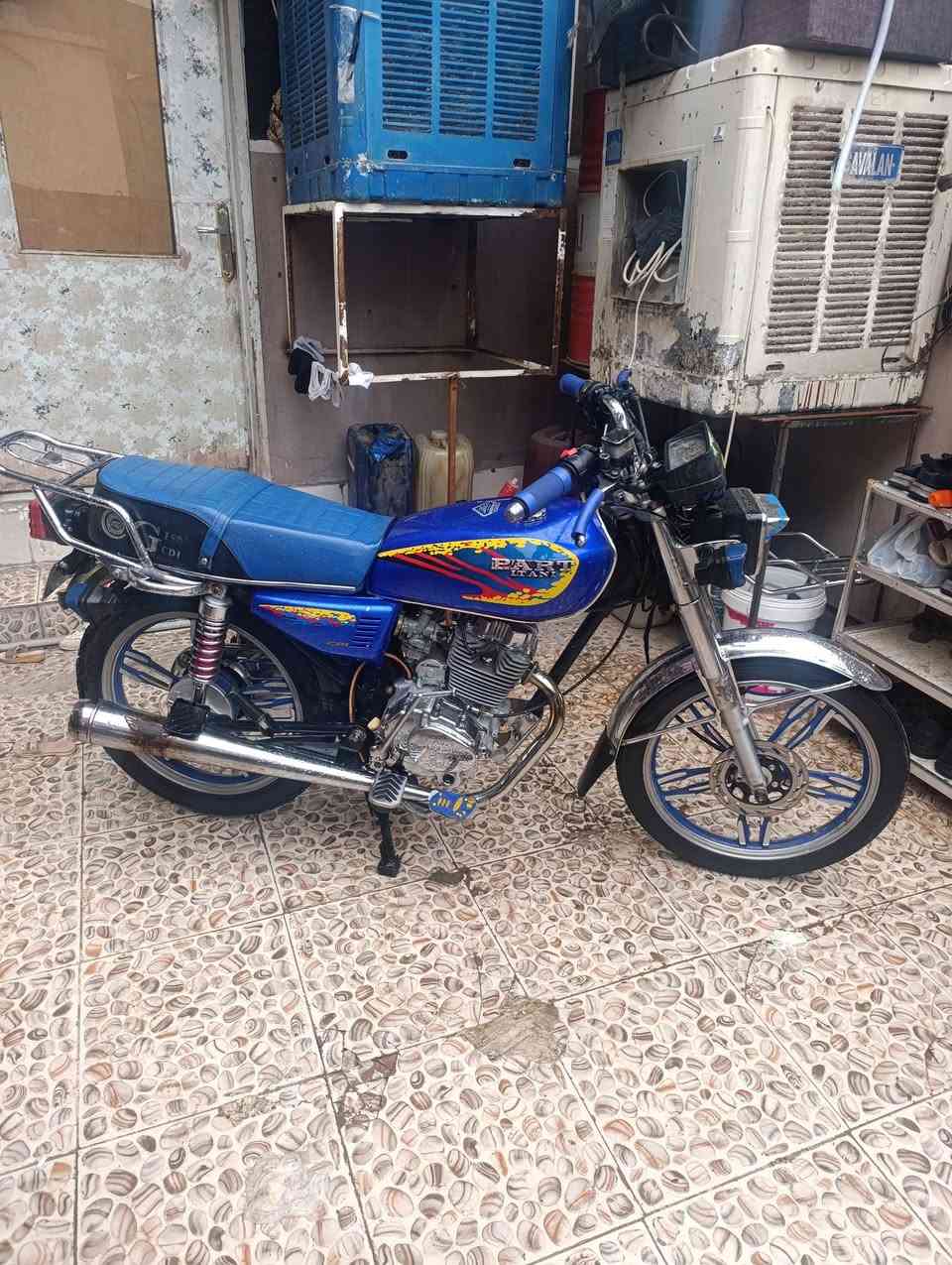 بارت 🏍200 مرش سلف كامل كهربا شغال
مكنتو كبس منفيس اصلي 
عنوان اربيل
*********** ➡📲وتساب موجد ✅
السعر 485الف 
بي حق جيه 
ملاحظه ➡محرك مكنه كبس ✅

❤🤍
