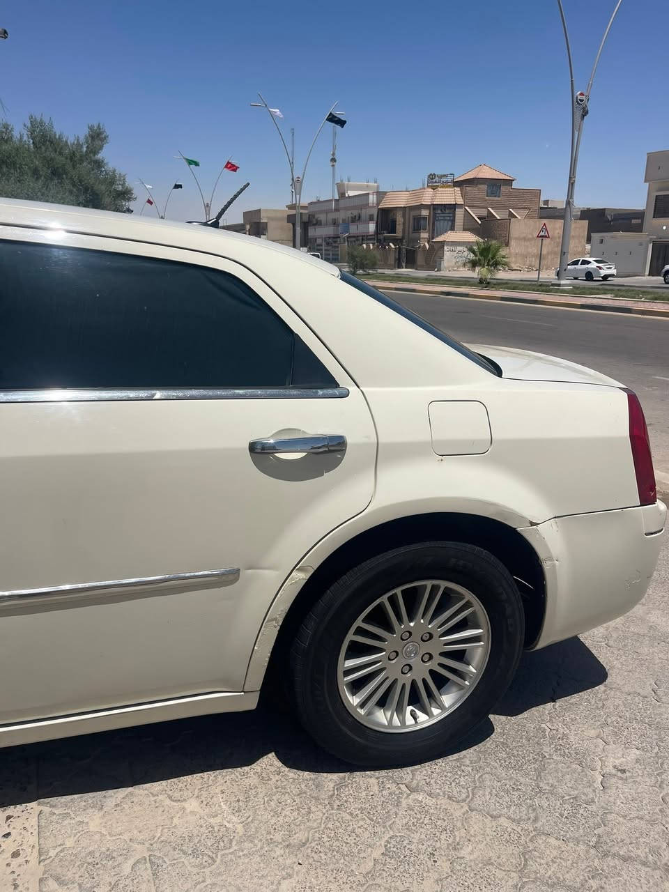 السلام عليكم اوباما للبيع او مراوس جاجر  موديل ٢٠٠٨ بيها تلحيضات صبغ هلالات خلفيه تصليح  مكينه ٣.٥جديده حداده زينه منظومه زنون كامله شاشه كامره فتحه سياره جاهزه رقم بصره باسمنا سنويه ل ٢٨ تحويل ثاني يوم  السعر ب ١٠٥ وبيها مجال مكاني بلبصره ***********
