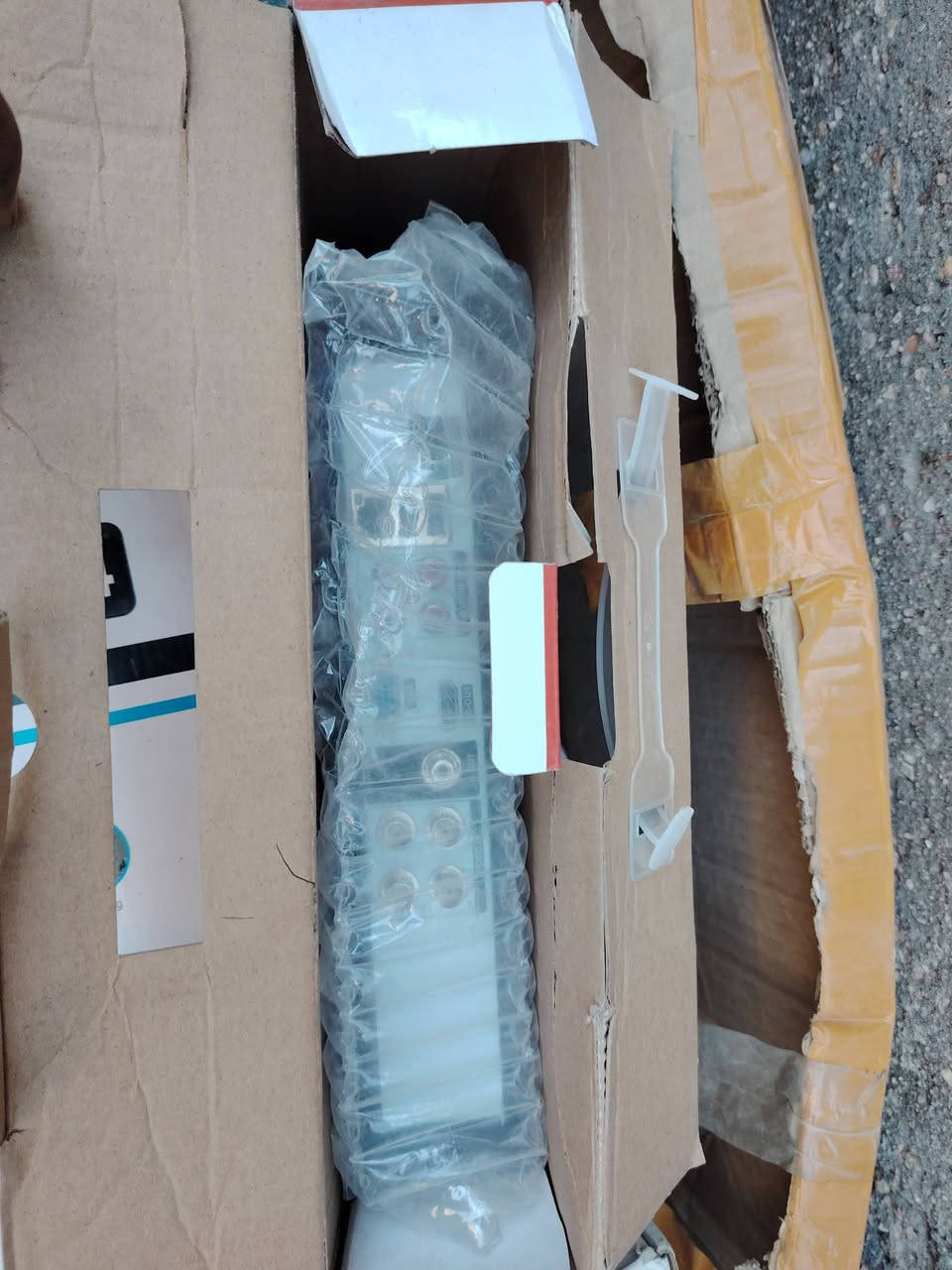 غراض للبيع مكانهن كوفه شارع ميثم التمار قرب دور الحوزة مقابيل مجمع الجنابي شرط كله جديد وعلى فحص ابيعهن شلعه وحده  ***********
