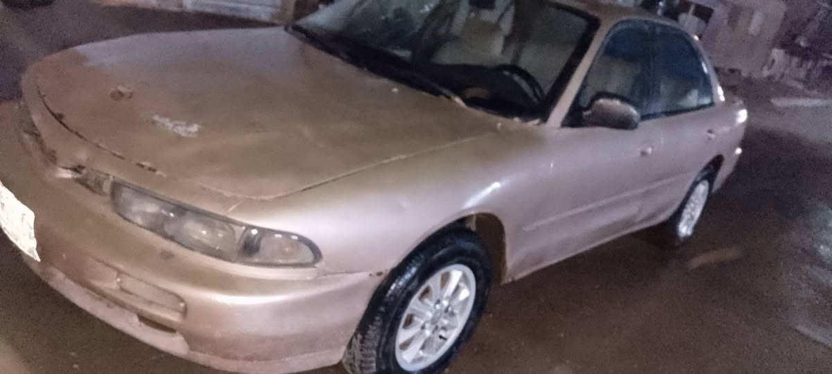 السلام عليكم ميتسوبيشي لانسر موديل 1991 عشر ورقات وبيها مجال رقم الهاتف ***********
