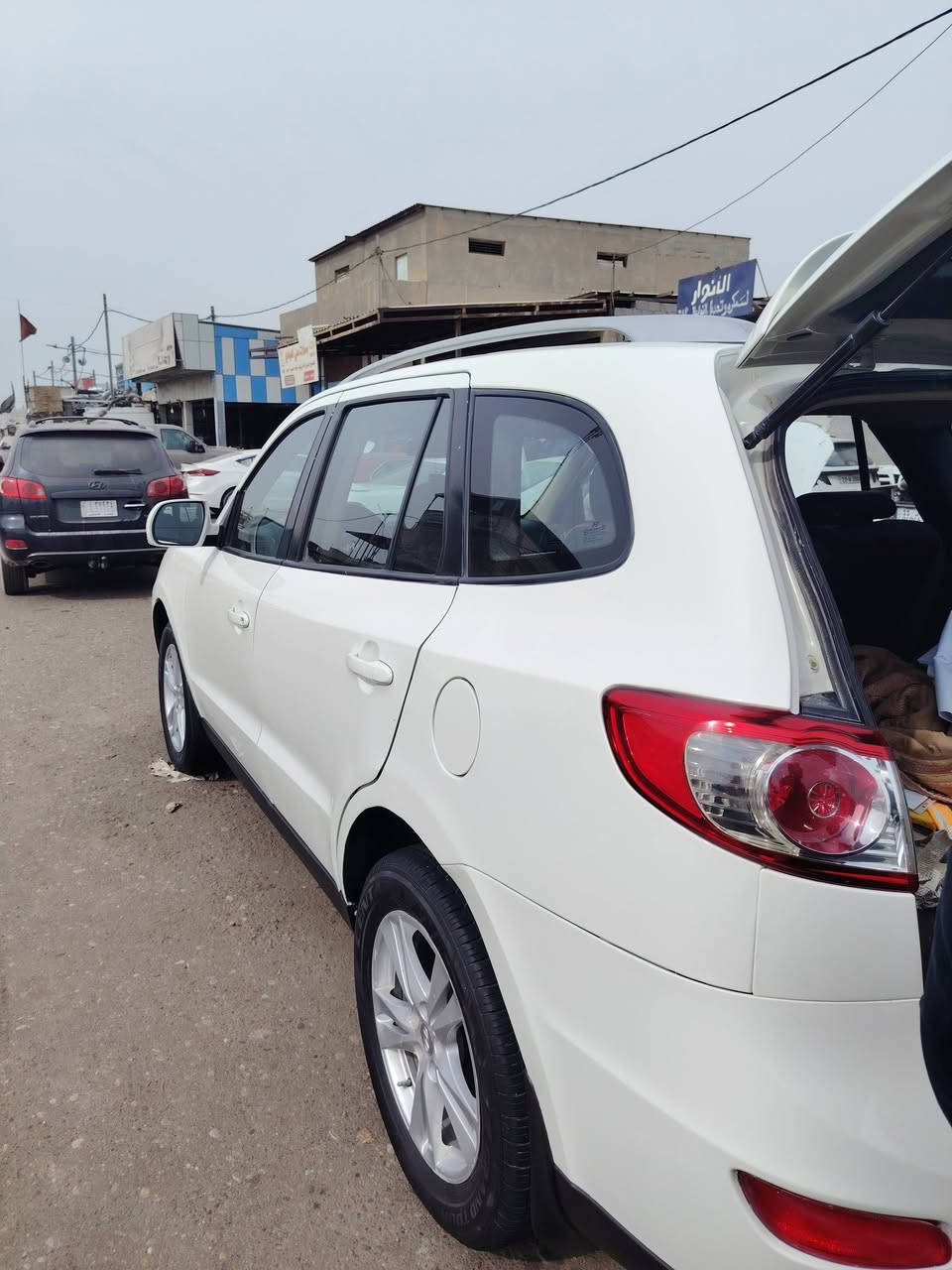 سلام عليكم سنتافي مديل ٢٠١٢  للبيع   وارد خليجي شركه العامه للسيارات
بيه جاملق  امامي مبدل جاملق وباب صبق  رقم بصره تحويل ثاني يوم تبريد ٣ قطع  حداديه  تخم تاير جدد مكينه ٦ سلندر كفاله كير جديد  سعر ١٣٣ وبيه مجال  المكان البصره ام النعاج الهاتف *********** / ***********
