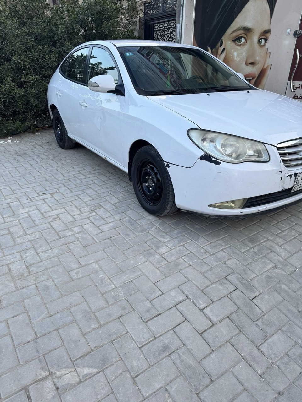 يا الله سلام عليكم النترة خليجي  موديل 2011
بية صبغ بين الباب والجاملغ 
والصفحه الثانية كذالك العنوان بغداد المدينه
السعر 107
الرقم ***********
