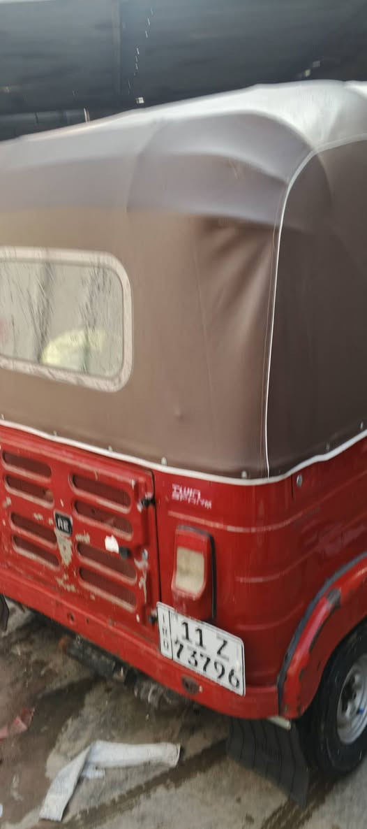 السلام عليكم تكتك للبيع موديل 17رقم وسنويه نكليزي تحويل ثاني يوم تكتك خير من الله مال عيشه مكينه 20لا تنقيص ولا تبخير خياس مابيهه السعر 4400وبيهه مجال مكان بغداد الشعب رقمي ***********
