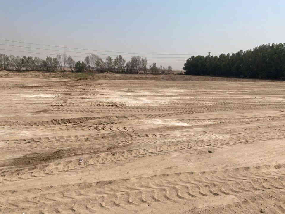 سلام عليكم يوجد مزرعه للبيع 10 دونم بيه بير مايه حلو بيه اربع مخازن واحد1000 واحد300 واحد 500مئجرات يجارهن السنه 15 مليون بيه ماي اساله محوله. كهرباء المكان جريويه كبال مطعم العراق جهة المواكب  عمود240 تبعد عن الشارع 500 متر يم الملاعب لاستفسار ***********
