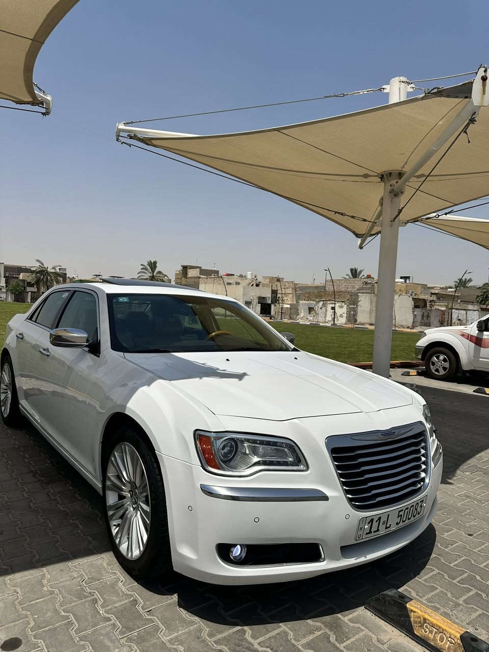 السلام عليكم
كراسيلر اوباما موديل 13 خليجي وكاله العرصات
رقم بغداد بأسمي
بلاتينيوم 300c
فول مواصفات
رادار امامي
بانوراما
كشنات امامية تدفئة تبريد 
خلفي تدفئة
كلاص حار بارد
ستيرن كهربائي
برده خلفيه
خزن ميموري
رادار جانبي + اشارة ترحيب
حساسات امامي خلفي
داخل بيجي مطعم بصاج 
ويل حجم 20 تخم تاير جديد
حداده اماميه وخلفية جديدة
كير ومكينة مكفولات
ماشيه104 
بدون قطره خياس وصبغ
ماعده بيها فتح قطعتين
السيارة جديدة ونصبة بمعنى الكلمة
السعر 188 
***********
0772839996
