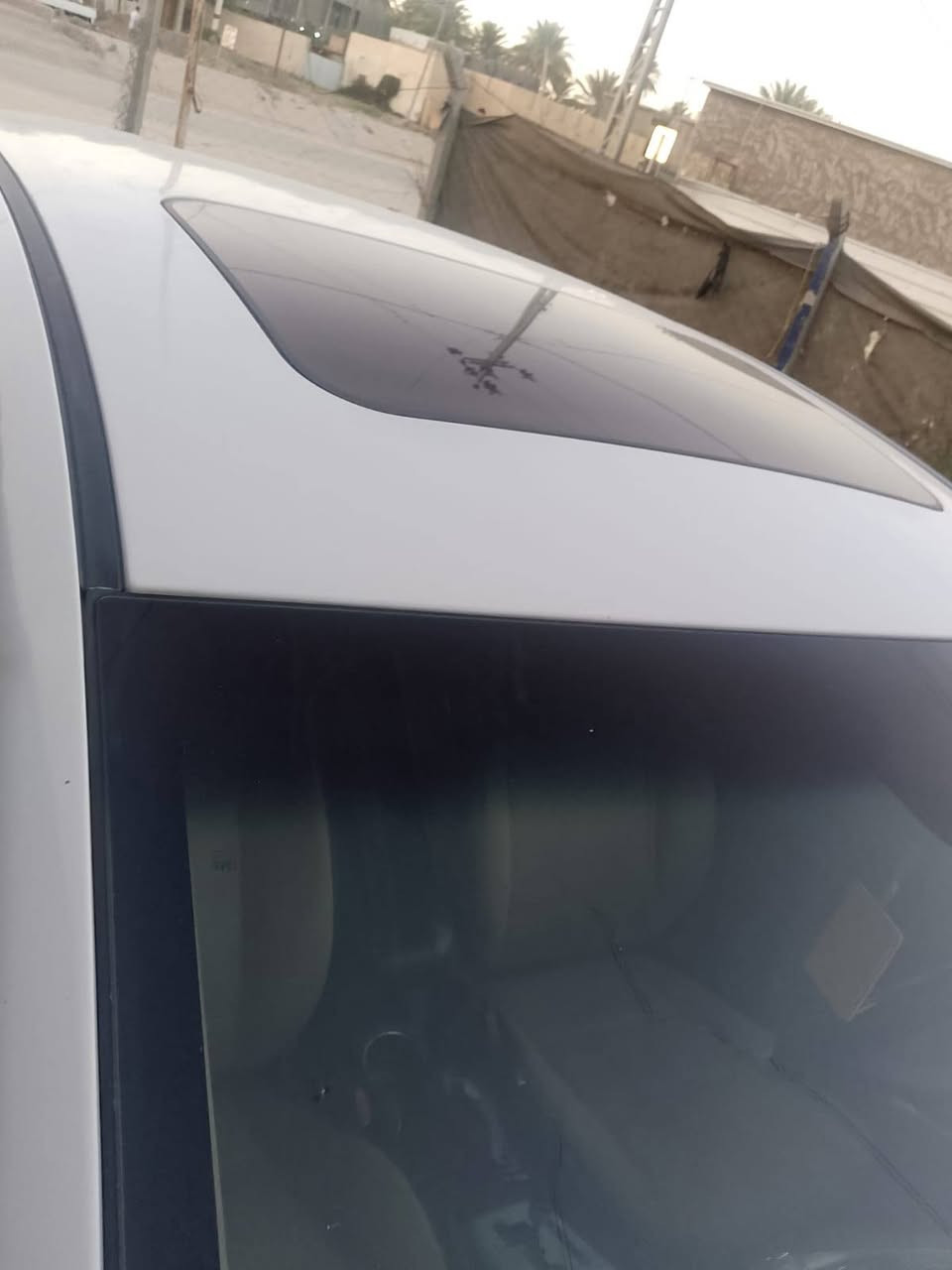 النترا للبيع موديل 12 فول عده الفتحه  السعر 95 وبيها مجال حداديه حلوه تبريد شغال كير جيد  تخم تاير  تبريد لمس  بسعر السبكتره اريد اخرب السوك ***********
