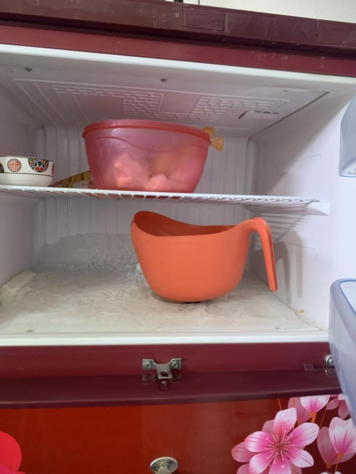 ثلاجه للبيع سعر 350
***********
