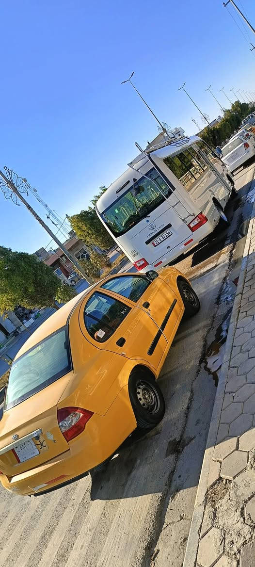 سلام عليكم طيبه للبيع 2016 سياره كفاله عامه فقط خشم الجملغ اليمن بي ربع بارد سياره تخم تايرات صدر جديد حداديه كير ومكينه نضيف رقم بغداد تحويل ثاني يوم دوشمه قماش السعر 47 وبيها مجال بسيط جداً اتصل ع الرقم  *********** ابو مؤمل .
