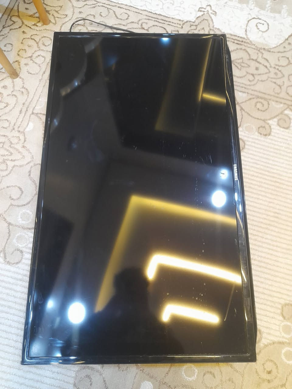 البيع شاشا شرط شغلا نضيفه ‎0774 762 0477تصل عل رقم
