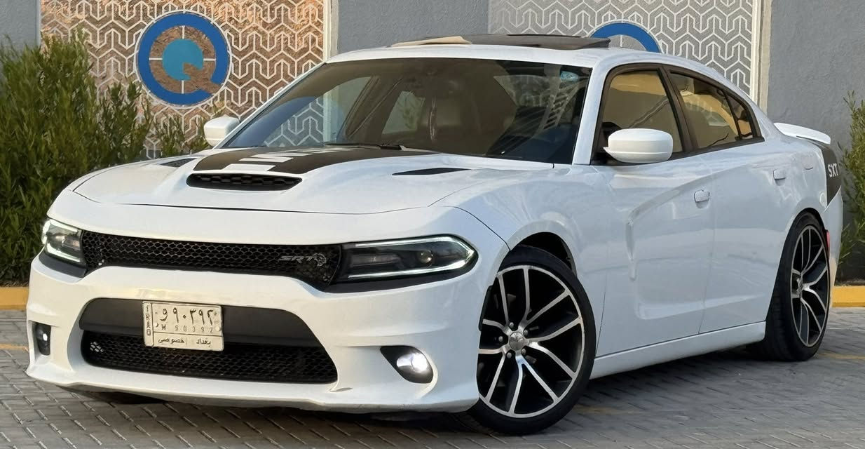 Dodge charger sxt plus 2015 دوج جارجر
ماشيه 119 الف ميل 
صبغ جاملغ و بنيد فقط الباقي مكفول
مواصفات فول الفول اعلى فئة Sxt Plus : 
- محرك 3600 / ٦ سلندر
- فتحة سقف سلايد SunRoof
- سكليتر كهرباء
- شاشة وسائط كبيرة 
- كاميرا خلفية دوارة
- رادار امامي 
- رادار جانبي
- سستم صوت بيتس Beats
- دمام بالصندوق 
- كشنات جلد 
- كشنات تدفئه + تبريد 
- كشنات خلفية تدفئة
- كشن خزن Memory 
- ستيرن تدفئة 
- ستيرن كهرباء
- شفتات ستيرن تبترونك 
- حساسات خلفية 
- مري قلاب + حساس للضوء العالي 
- بصمة تشغيل + بصمة ابواب
- تشغيل عن بعد
- منظومة زينون بلادي
- فور ويل درايف 
- مود Sport
- نظام تحديد مسار
- ويل حجم 20 اصلي
عليها كت كامل Srt بنيد و دعاميات و دوس و ويل
ترايها يخبل و بالواقع احلى من الصور
السعر 184 ورقه بيها مجال بسيط
عنواني بغداد / الكرخ 
***********
***********
