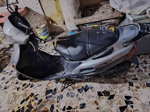 لبيع دراجة ساكوكي الياباني كلشي مابية تخبل سعرها ٢٥٠الف شراي يخابر خادم ***********
