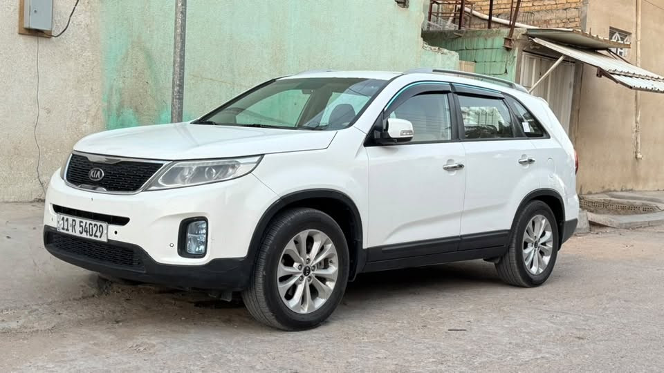 سورنتو موديل 2014
رقم بغداد بسمي
محرك 2400
7راكب 3قطع تبريد 
تخم تاير جديد 
بيه صبغ باب وجاملغ  شرط بدون داخل 
مكان سياره كربلاء
سونار موجود ويه صور 
السعر 140
***********
