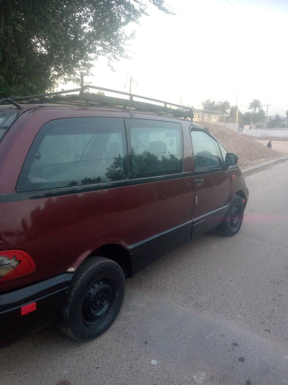 ا
السلام عليكم عندي تيوتا موديل 91 كير ومكينه جدد كير اوتوماتيك تعليك مشروع وطني السعر 25 وبي مجال مكاني بغداد البياع رقم هاتف ***********
