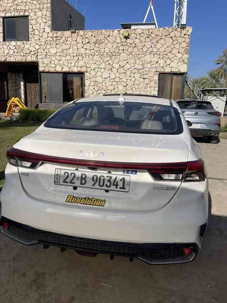 للبيع كيا K3 موديل 2022
فول مواصفات – حالة ممتازة

• محرك 1600 اقتصادي
• گير أوتوماتيك 6 سرعات
• مصرف بنزين قليل (تقريبًا 14 كم/لتر)
• شاشة وسطية، بلوتوث، أبل كار بلاي وأندرويد أوتو
• بصمة، ستيرينك جلد
• ليدات أمامي وخلفي
• جنط ألمنيوم
• حساسات خلفية وبعض الفئات بيها تنبيه نقطة عمياء
• داخلية مرتبة ونظيفة
• خمس ركاب، سيارة عائلية واقتصادية
بيها 3 قطع صبغ فقط
السعر 126 وره مجال بسيط
***********
