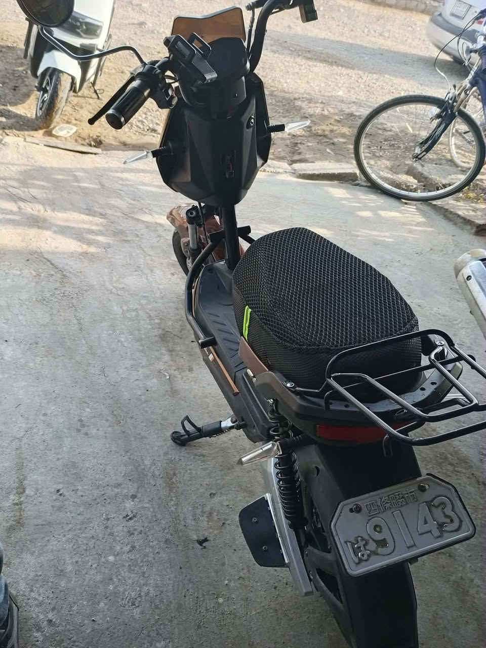 ماطور شحن للبيع
الماطور موضح كدامكم الماطور نظيف 
سعرو 250 الف


**إذا كنت صاحب هذا الإعلان وتريد حذفه لأي سبب، رجاءا أرسل رسالة إلى الدعم الفني**
