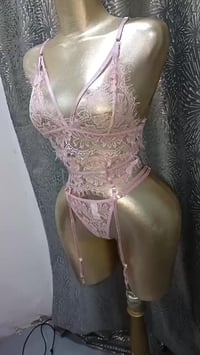 لانجري • قطعة • ستوري