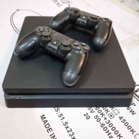 بلي ps4 سلم مهكر نظام 9.00   مساحه 500GB  جويستكات ثنين اصلي وتجاري جه...