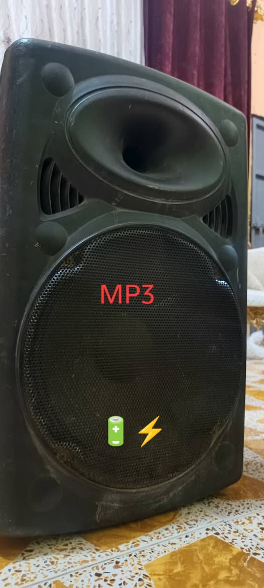 طباخ جديد استعمال  قليل جدا نظافة٪ ٩٥
كريازي المصري الاصلي 
وسماعة mp3 
للبيع 
***********  واتس 
منصورية
