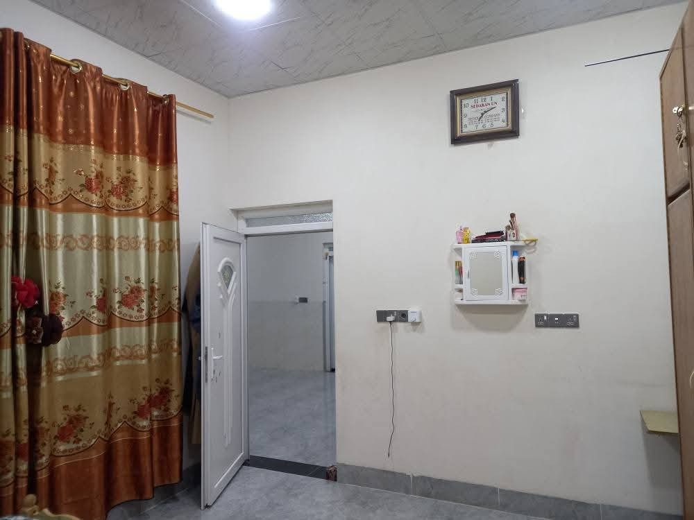 دار للبيع 200م طابو صرف بسم شخص واحد حي ازوراء 77 قرب المستوصف طابقين وبيتونه ع شارع 20 وساحه طابق لأول كامل ماناقصه شي  وطابق اثاني بي نواقص نضام دكت ٠٠؟مراوس يصير بغير منطقه ،،،؟ سعر المطلوب 150 ومجال
*********** ....
***********
