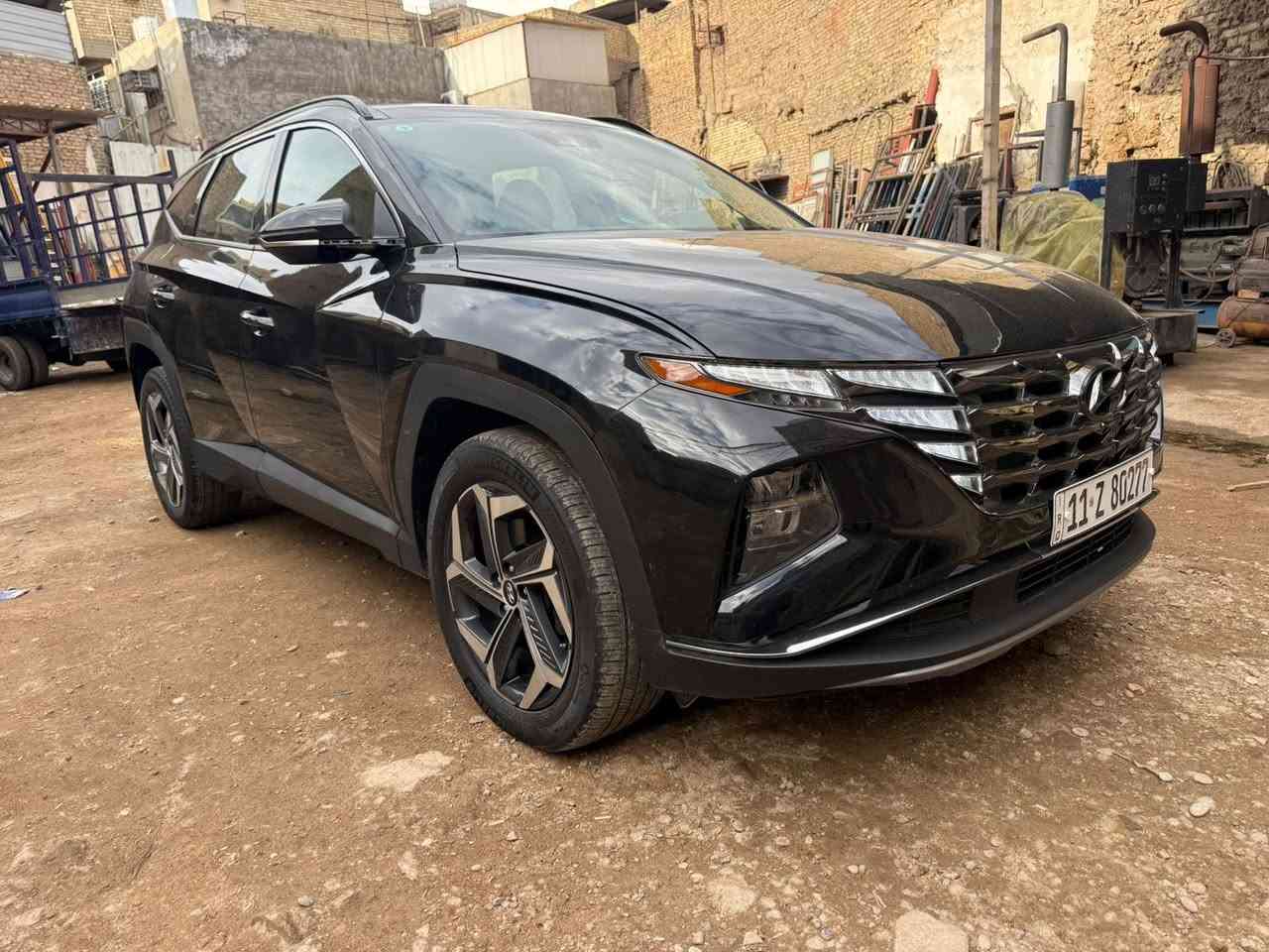 للبيع
لون اسود
توسان موديل هايبرد 2023  وارد امريكي رقم بغداد 
ماشية 40الف 
‎مكينة 1600T تنفس طبيعي سمارت
بصمة تشغيل + تشغيل عن بعد + الابواب بصمة + رادار امامي - خلفي -جانبي -صندوك كهرباء
تبريد قطعتين + تحكمات استيرن وكروز سرعه _ شاشة - كامرا خلفية دواره
تدفئه كشنات -
تحديد مسار قيادة أليه
انظمة قيادة
اوتو هولد
. وباقي المواصفات معروفة . السيارة جاهزه وحلوه جديده
‎الاتصال عالرقم او خاص
***********
سعرها200 ورقة  
العنوان - بغداد شارع فلسطين

حادث :قطعتين جاملغ وتكمه إذا النقل
