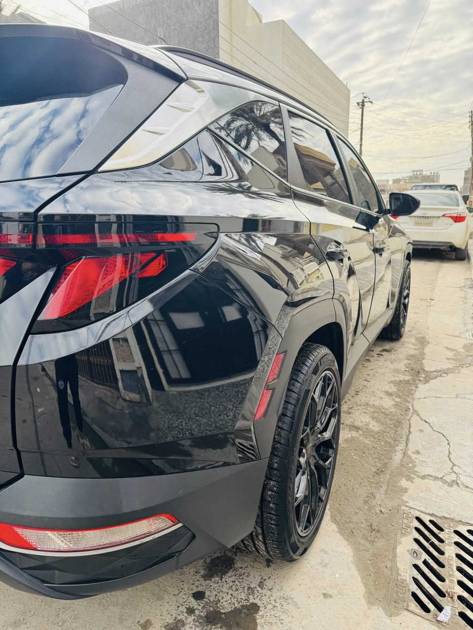 السلام عليكم ..
توسان 2024  اسود ♣️

السياره فول عدا الفتحه 

السياره جداً نظيفه من امريكا تشتغل وتمشي خاليه من اي مشاكل .

جنطه كهرباء . گير مكينه كفاله .

ماشيه 55

‏حادث السياره جانبي ابواب ثنين فقط

بدون ايرباك بجم كبس

وتبديل اصلي  

السياره بدون ايرباك . ✅

 رقم بغداد موقت ب اسمي

بغداد الغزالية 

السعر 185

وبيه مجال للشراي

***********

متوفر واتساب ..
