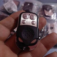 بصمات • قطع • ٣٠