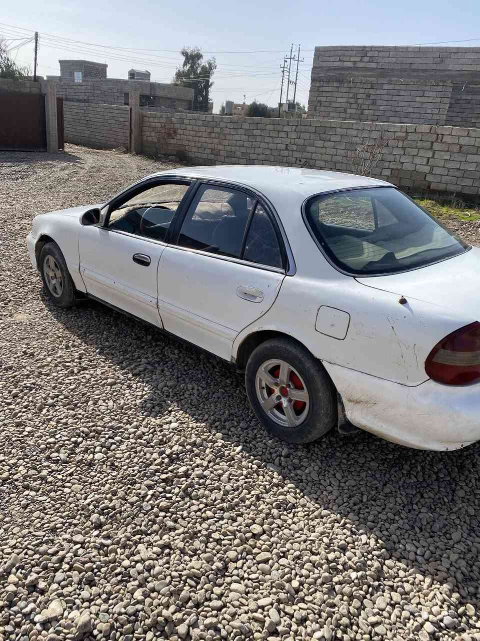 السلام عليكم للبيع
سوناته موديل 2000 
رقم نينوى شرط وكاله وتحويل 
كير محرك شرط 
صدر حيل زين 
تواير نص عمر 
كهربائيات كله شغاله 
تدفئه 🔥نار
مسجل ٤ سماعات 🔊 
السعر ١٨ وبيه مجال قليل 
رقمي ***********
يراهم مراوس حسب القناعه
