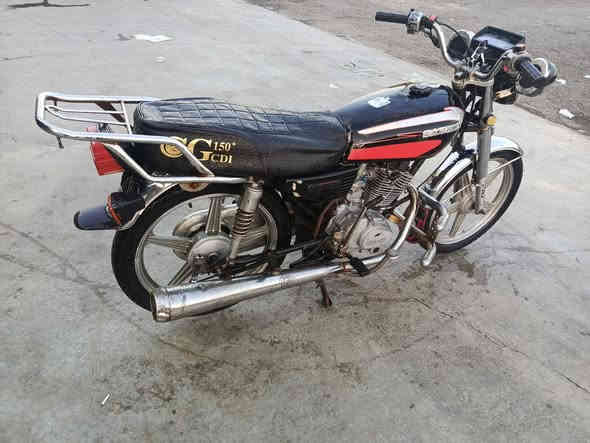 سيفان موديل 20 دراجة نضيفة 
اوراق كارتونية  مكاني لخالص هبهب 
***********
