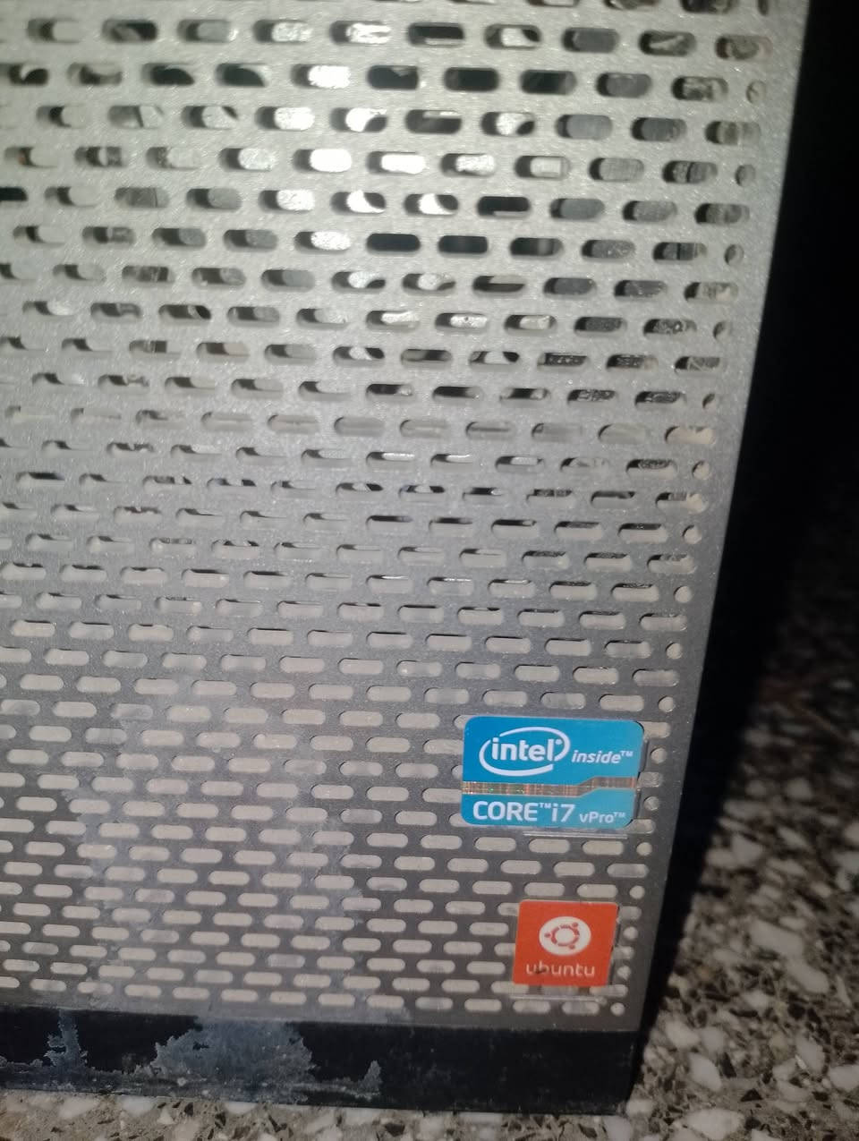 سلام عليكم شباب pc للبيع سعر 70 وبيه مجال بس يمكن شكم شغله نقص الستفسار *********** على الواتساب
